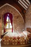 Комната в стиле средневековья