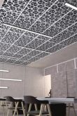 Потолок из металлических панелей