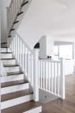 Лестница серая с белым деревянная