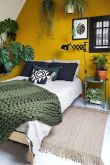Спальня в желто зеленых тонах