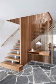 Лестница для гардеробной деревянная