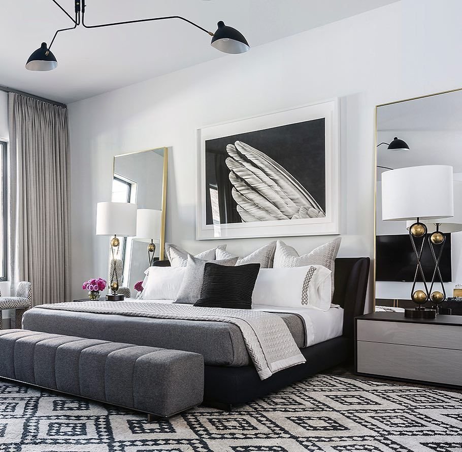 Спальня в темных тонах