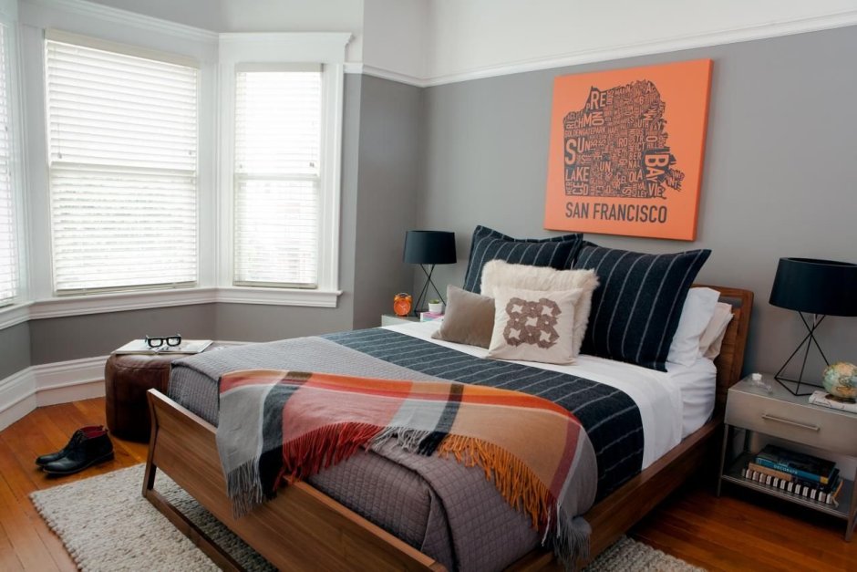 Спальня в серо оранжевых тонах