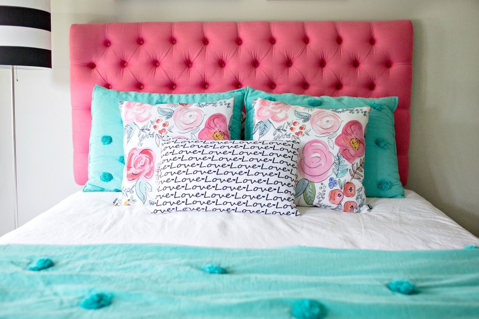 Спальня в розово голубых тонах