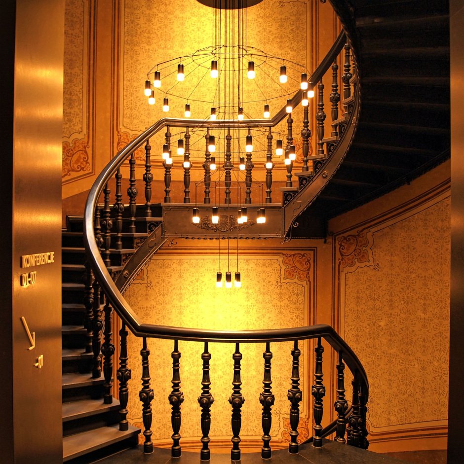 Лестницы в отелях
