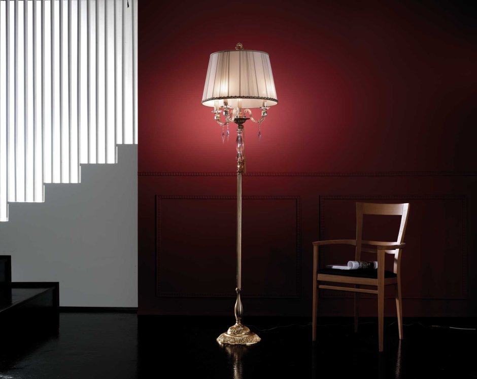 Красивые торшеры