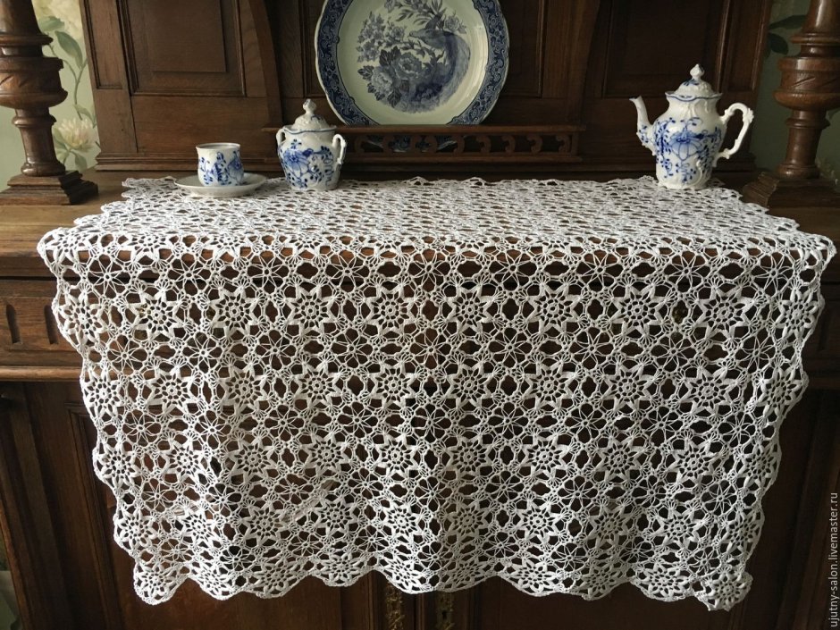 Старинные скатерти крючком