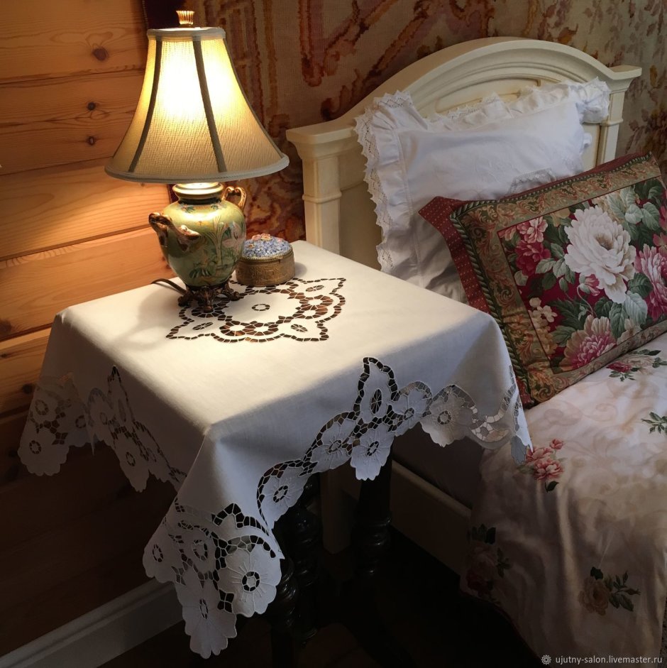 Старинная скатерть
