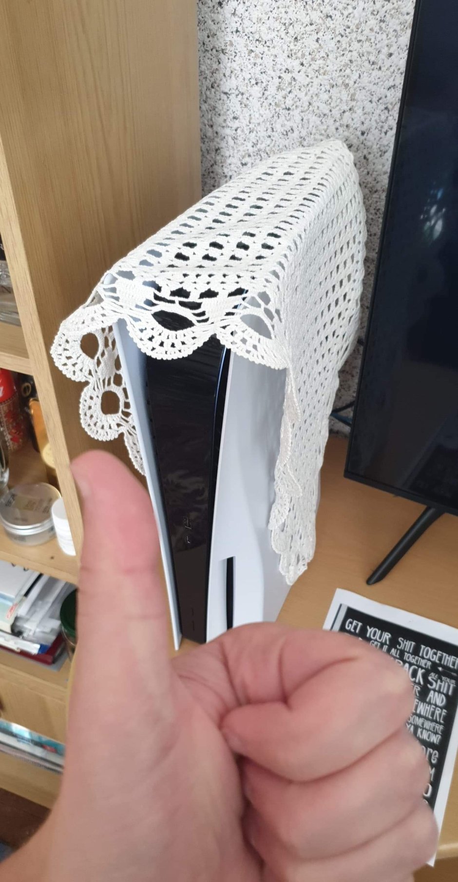 Скатерть с кружевом