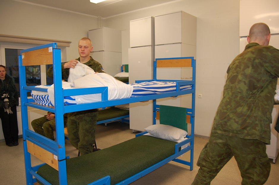 Стульчики в казарме