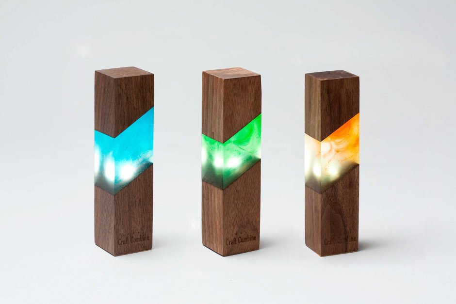 Лампа из эпоксидной смолы и дерева