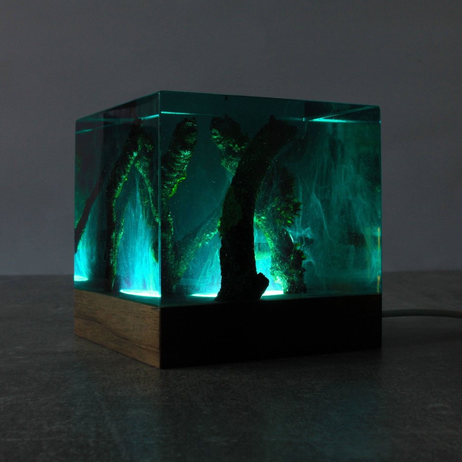 Светильник из эпоксидной смолы