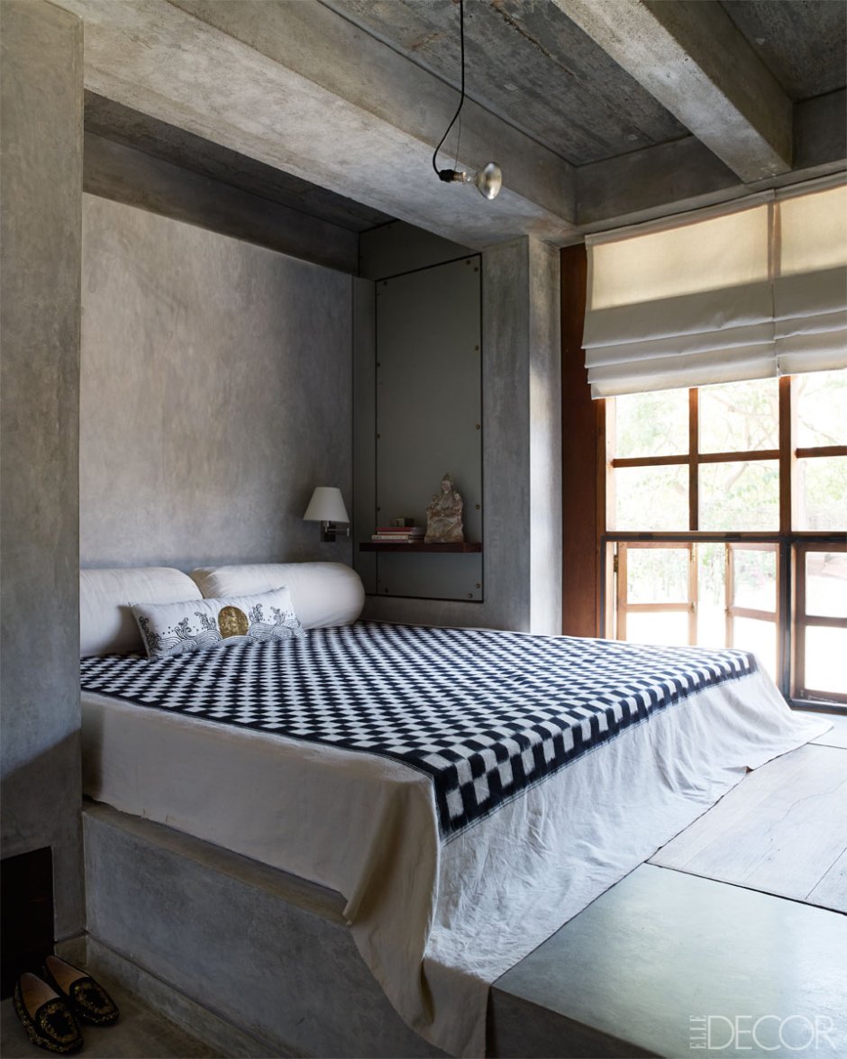 Спальня лофт серый бетон