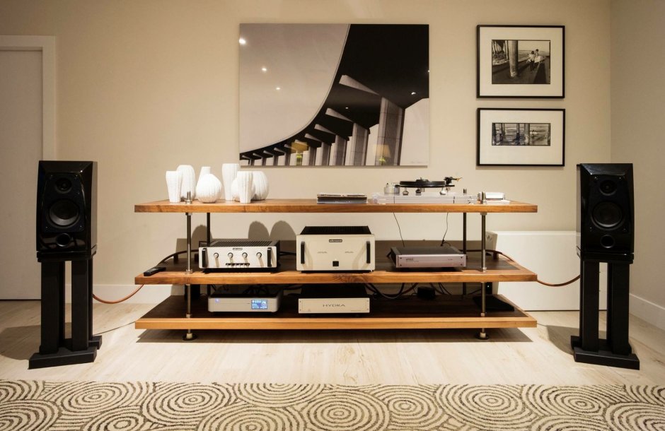 Мебель для стереосистемы