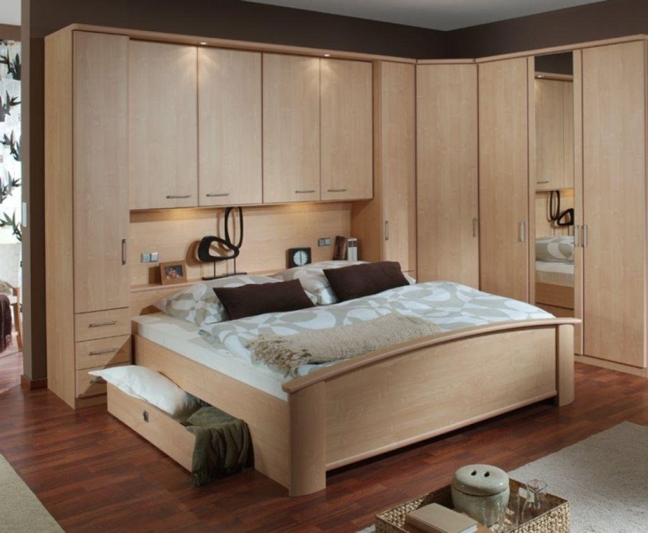 Спальни со встроенными шкафами
