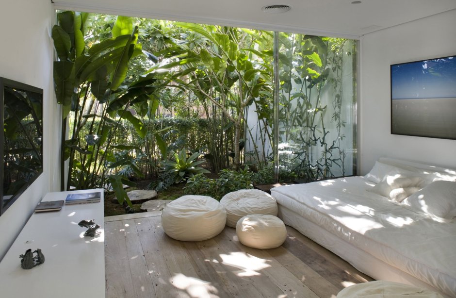 Растения в спальне