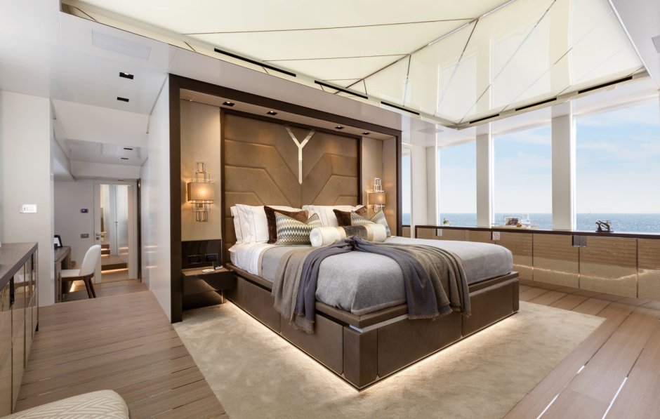 Sunseeker Predator 130 интерьер