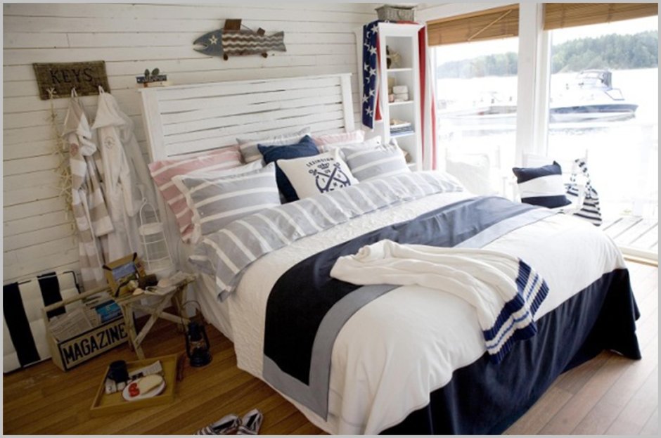 Спальня лофт светлая