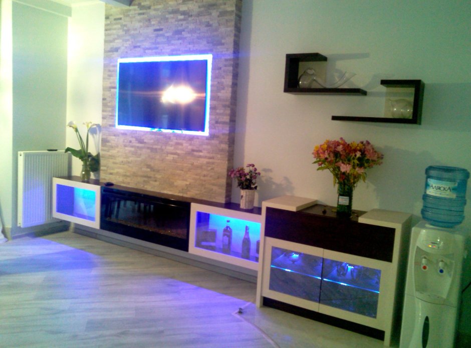 Тумба по телевизор