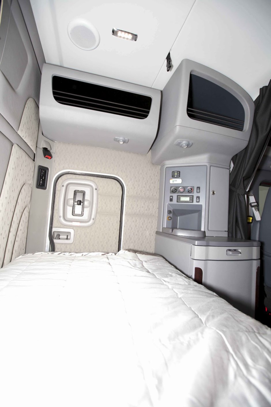 Кенворт т680 спальник