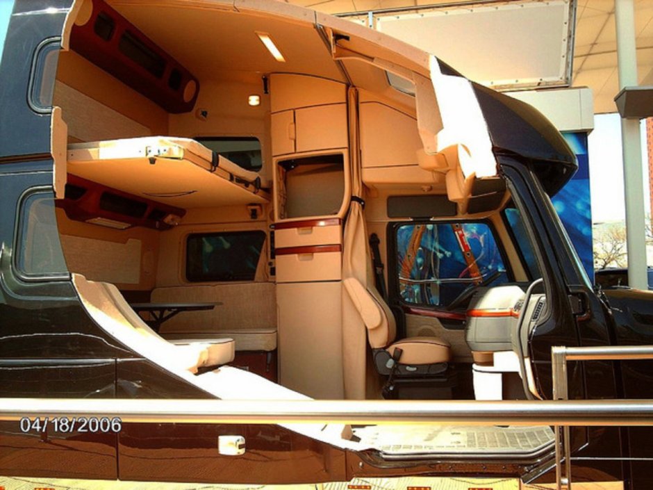 Volvo VNL 780 кабина