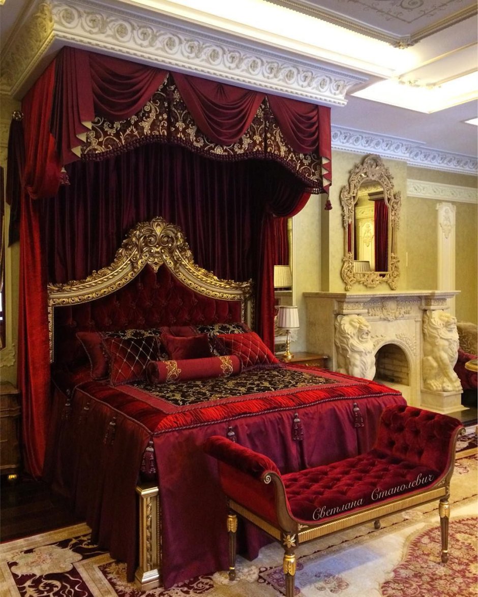 Спальня в бордовых тонах