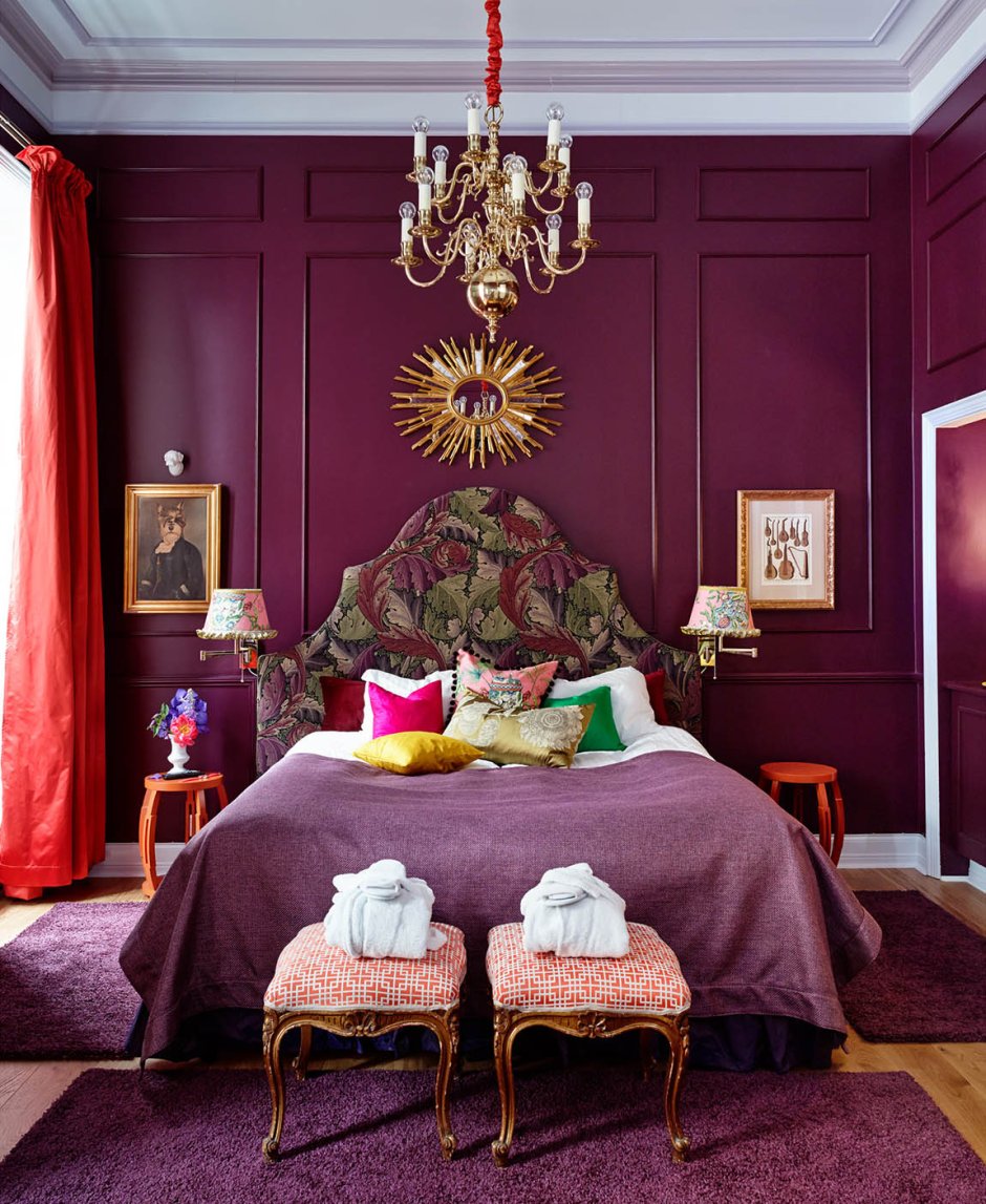 Бордовая спальня