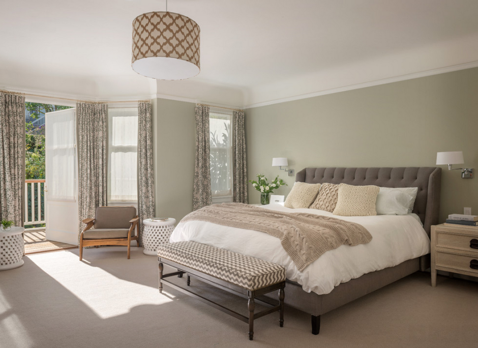 Спальня в оливковых то