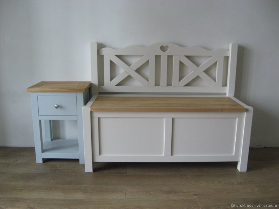 Скамейка в прихожую со спинкой