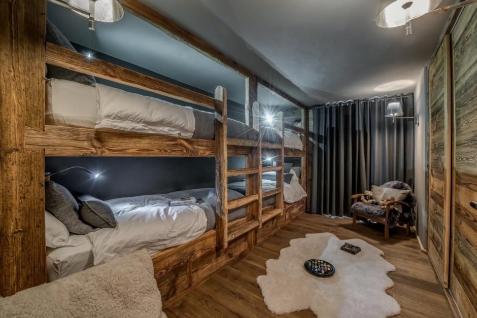 Спальня в гаражном стиле