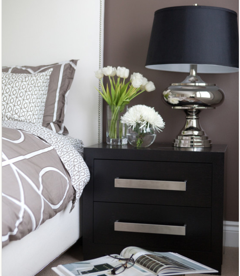 Прикроватные тумбы в интерьере