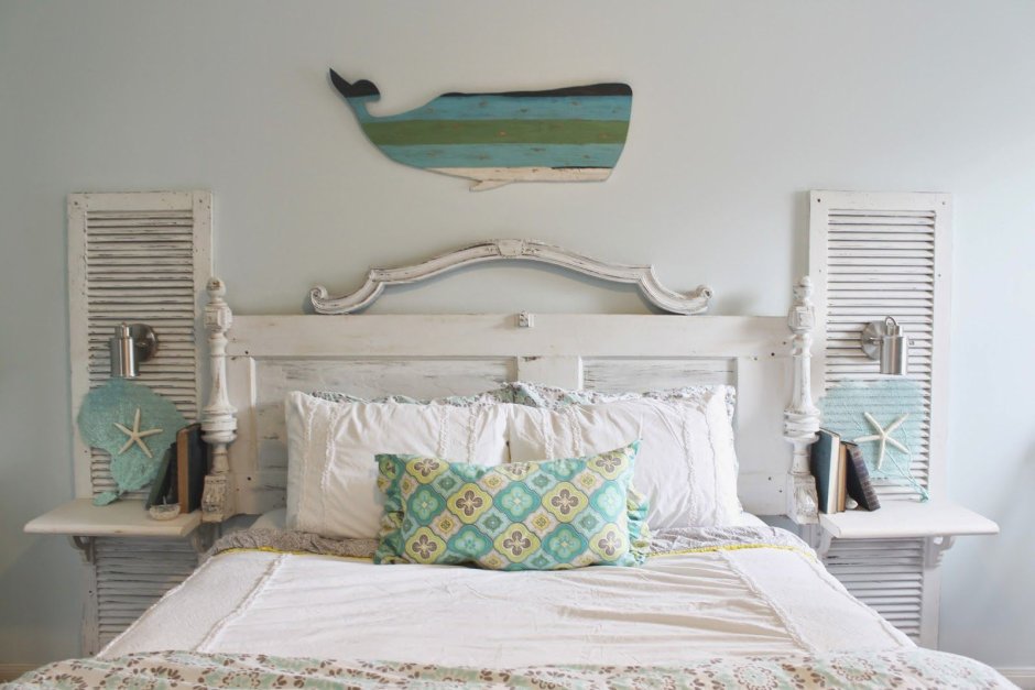 Полки в спальню