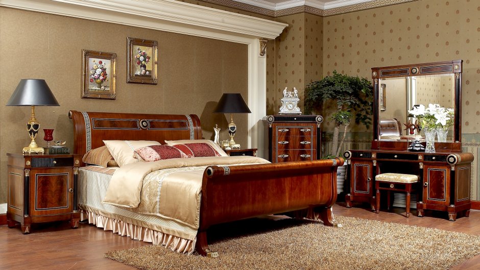 Спальня с мебелью из красного дерева