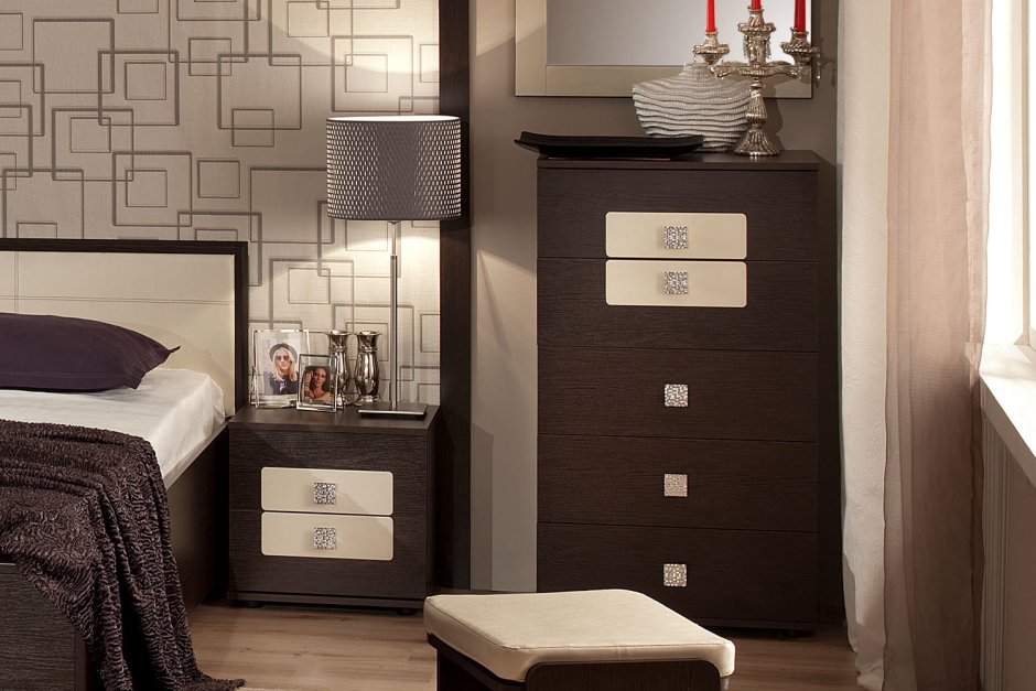 Письменный стол в комнату подростка