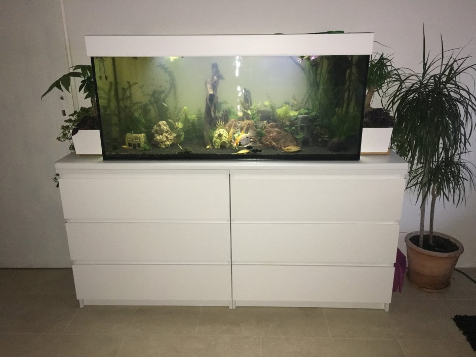 Комод под аквариум с выдвижными ящиками