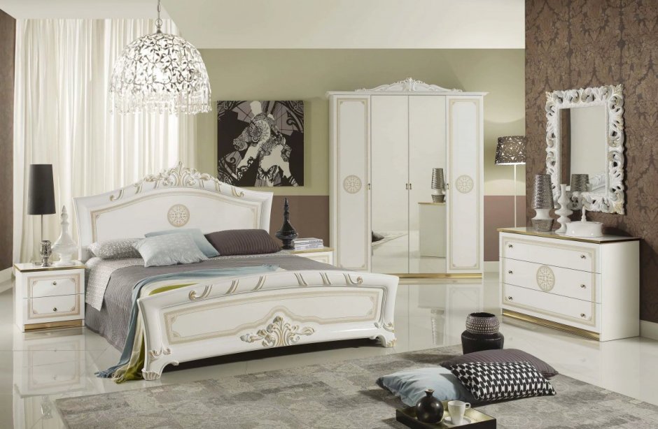 Богатый спальный гарнитур