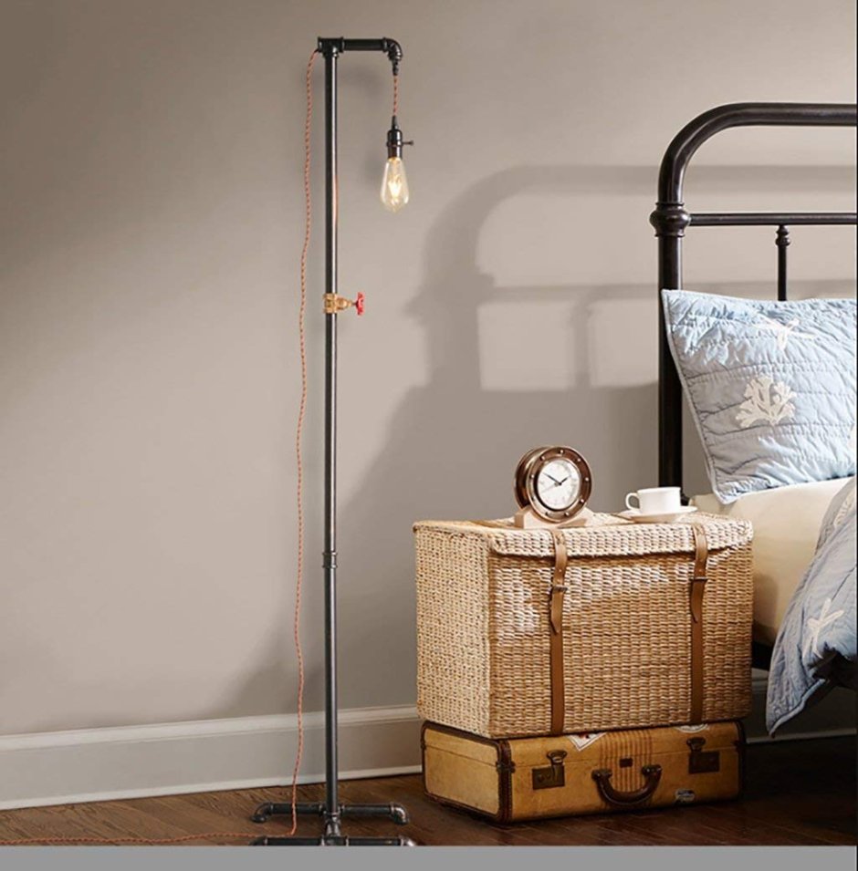 Напольный светильник в стиле лофт