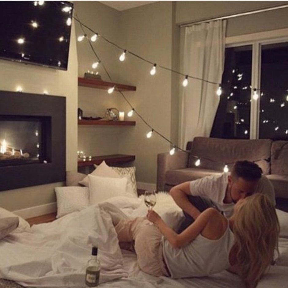 Спальня-гостиная с круглой кроватью