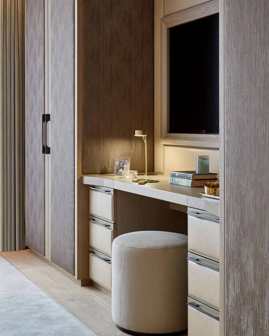 Туалетный столик встроенный в шкаф