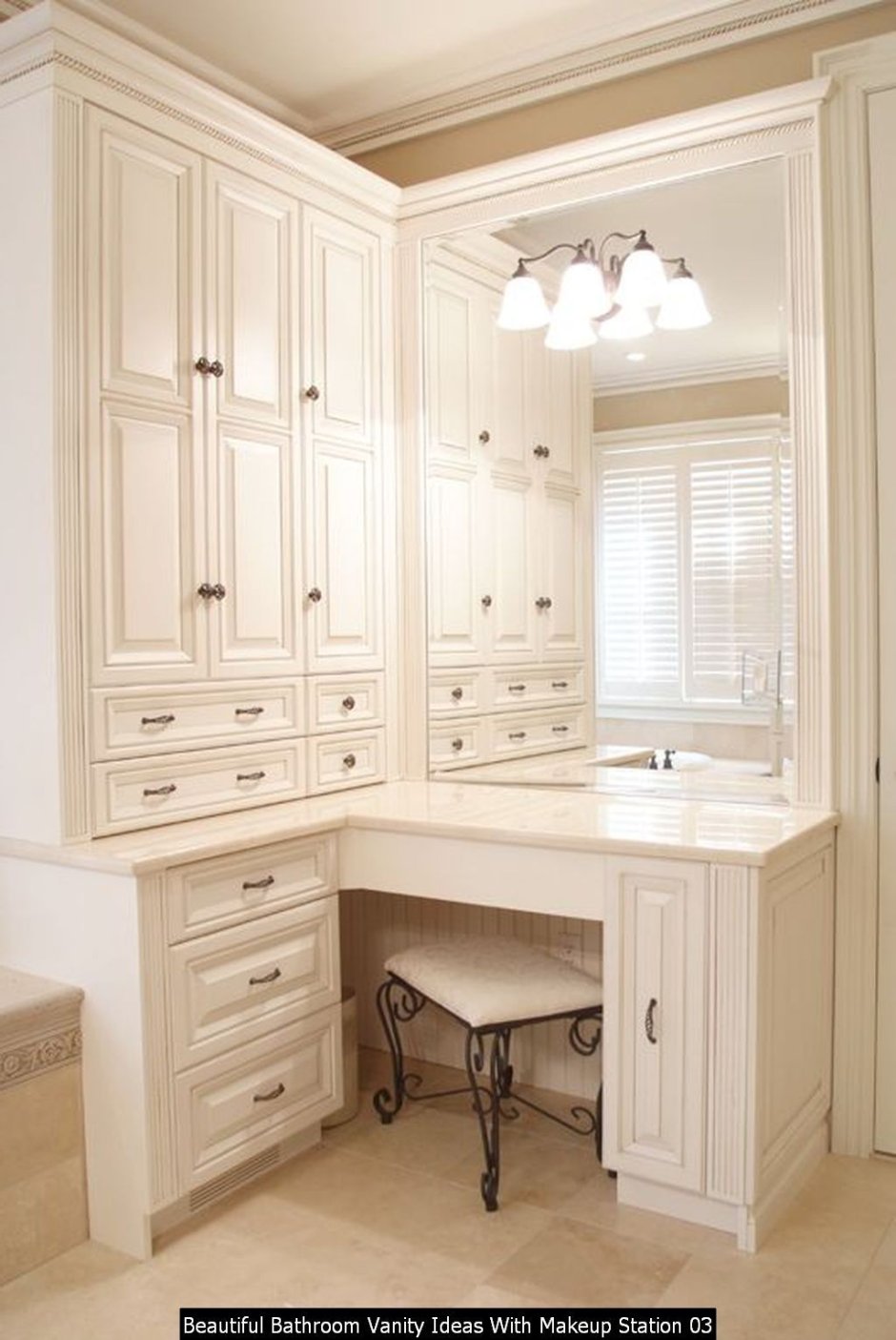 Шкаф с трюмо в спальню