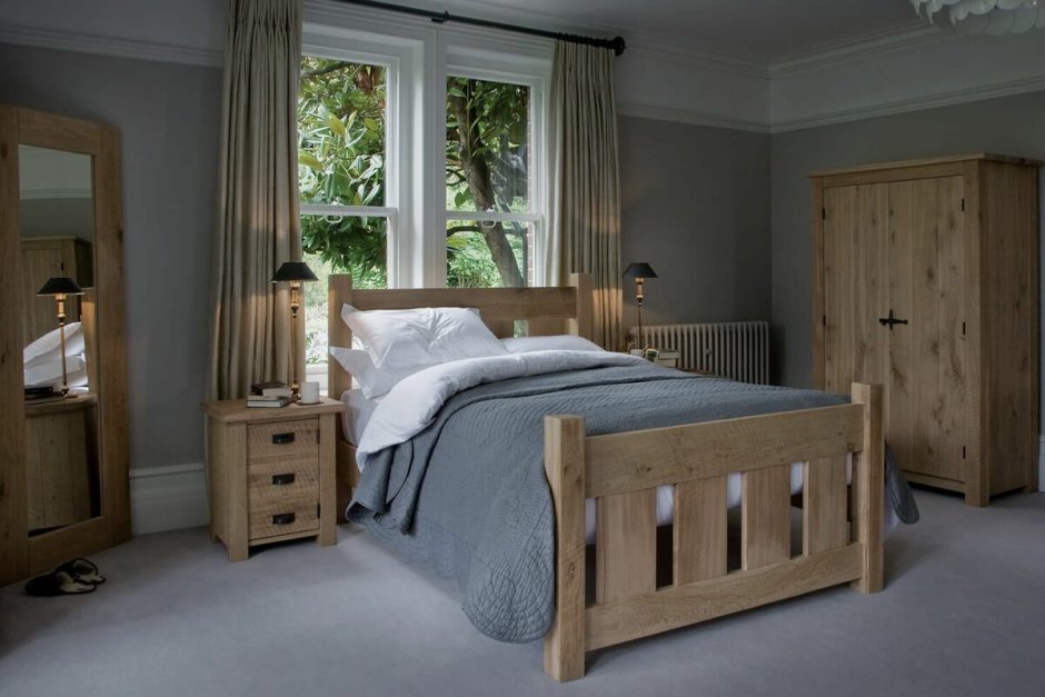 Мебель для спальни из массива дерева