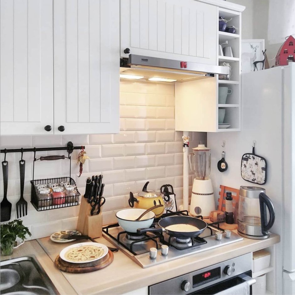 Предметы кухонной мебели