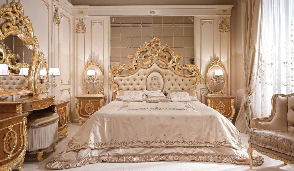 Спальный гарнитур Королевский стиль