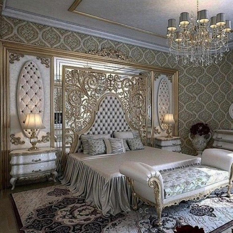 Королевская спальня с азиатской тематикой