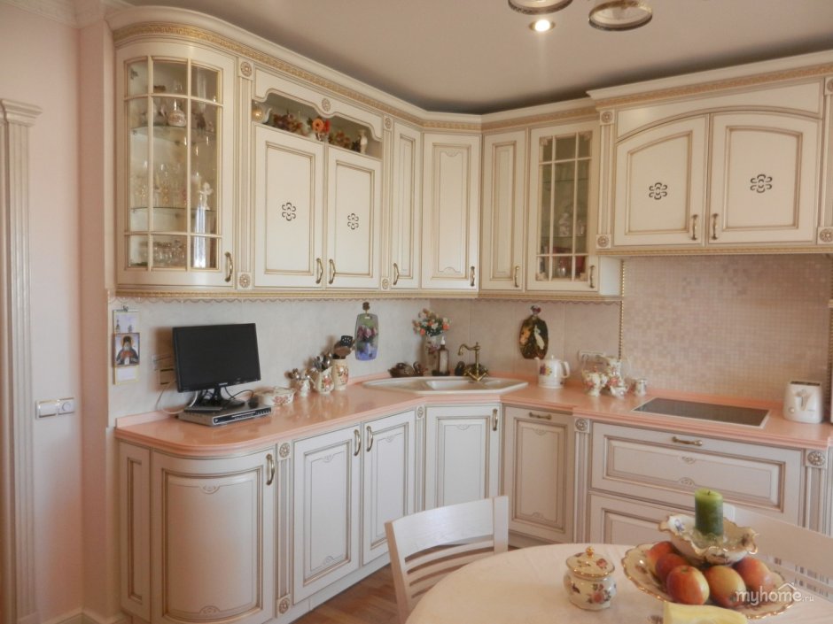 Кухня в стиле Ампир фото интерьер