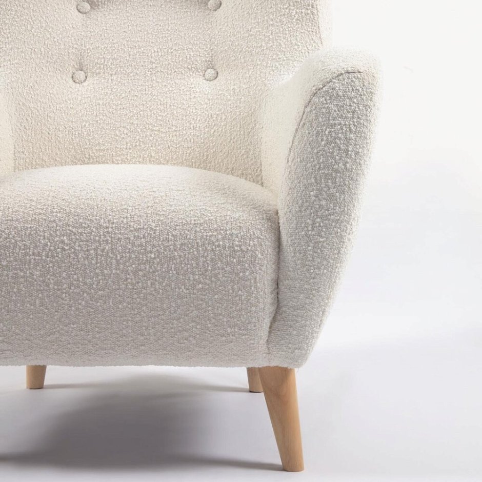 Кресло из буклированной ткани