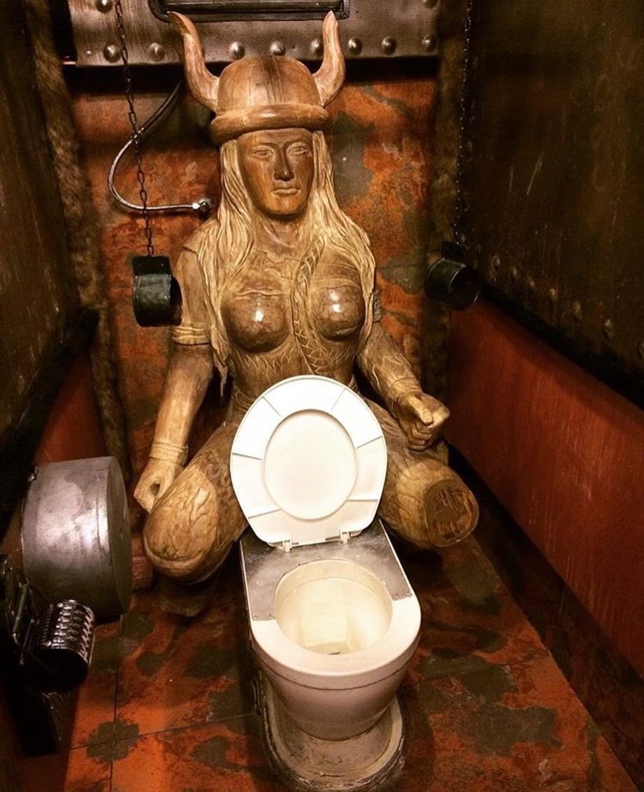 Ванная в замковом стиле