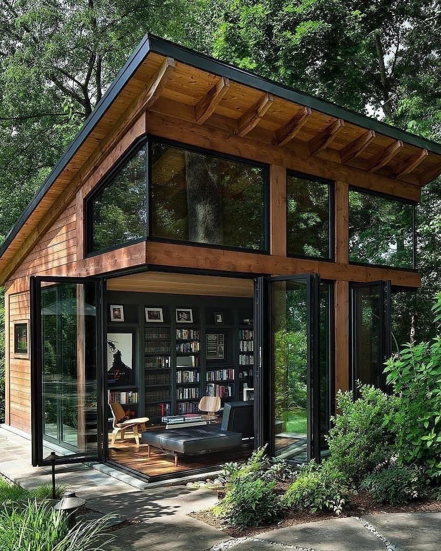 Двухэтажная беседка