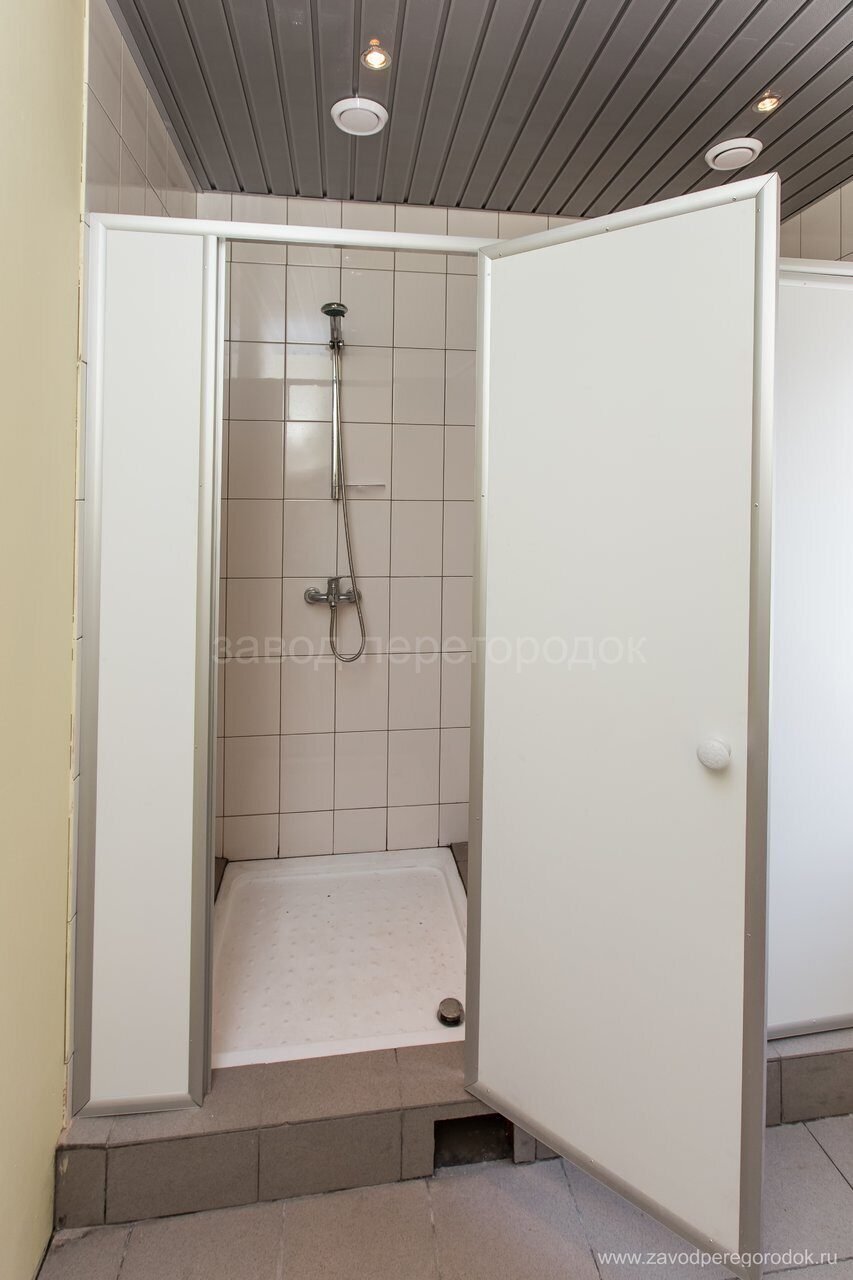 Душ из сэндвич панелей