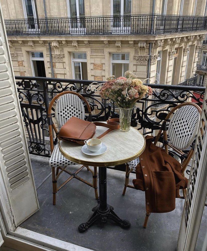 Балкон во французском стиле